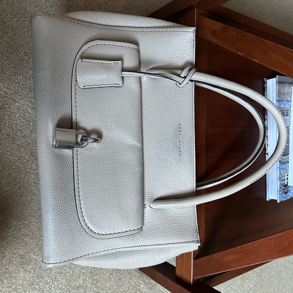 Gently Used Marc Jacobs Lock That Tote